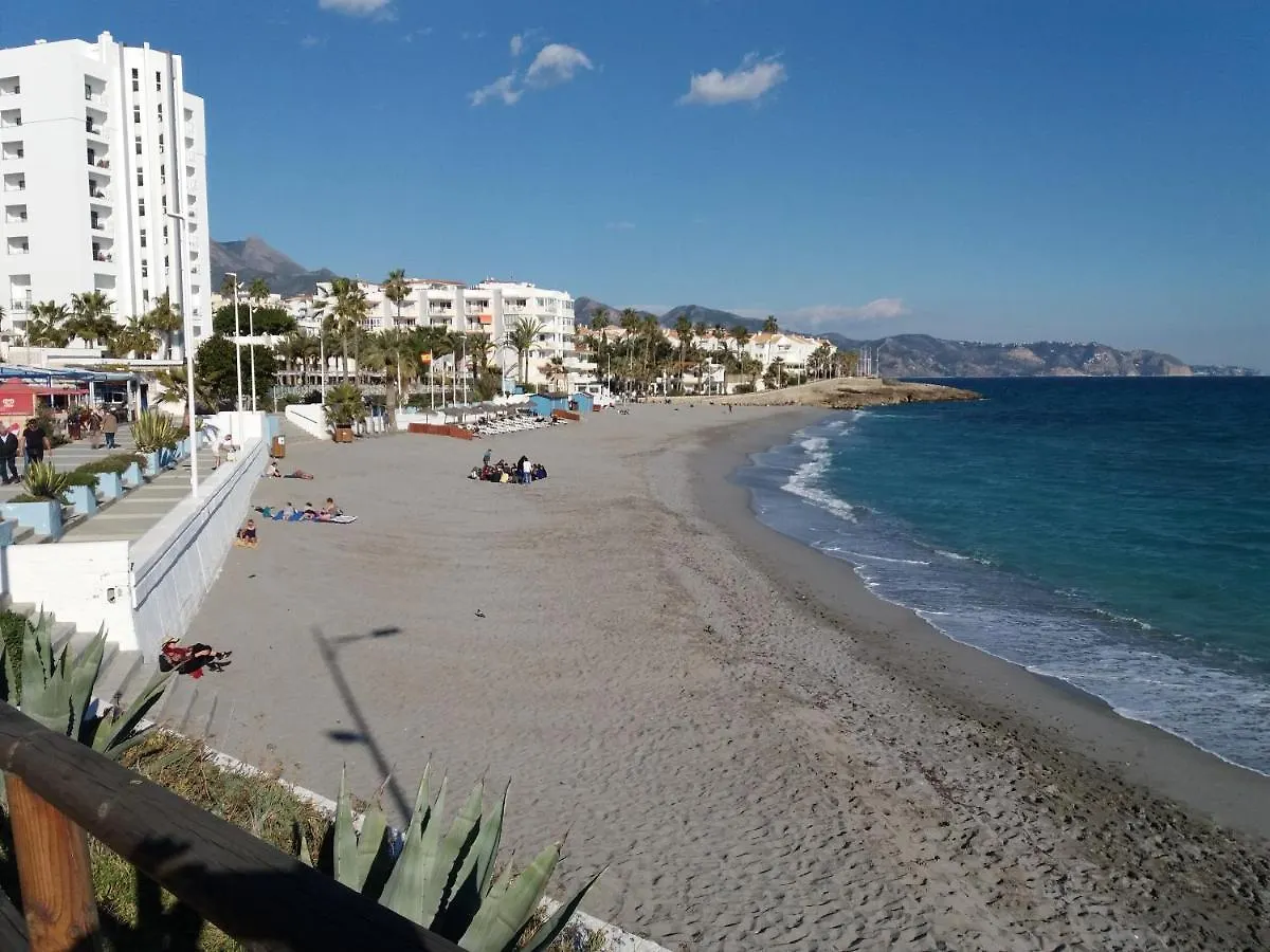 Playa Torrecilla Piscina Centro 2 Habitaciones Nerja Spain
